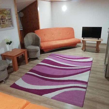 מלון מישקולץ Asta La Vista Vendeghaz מראה חיצוני תמונה