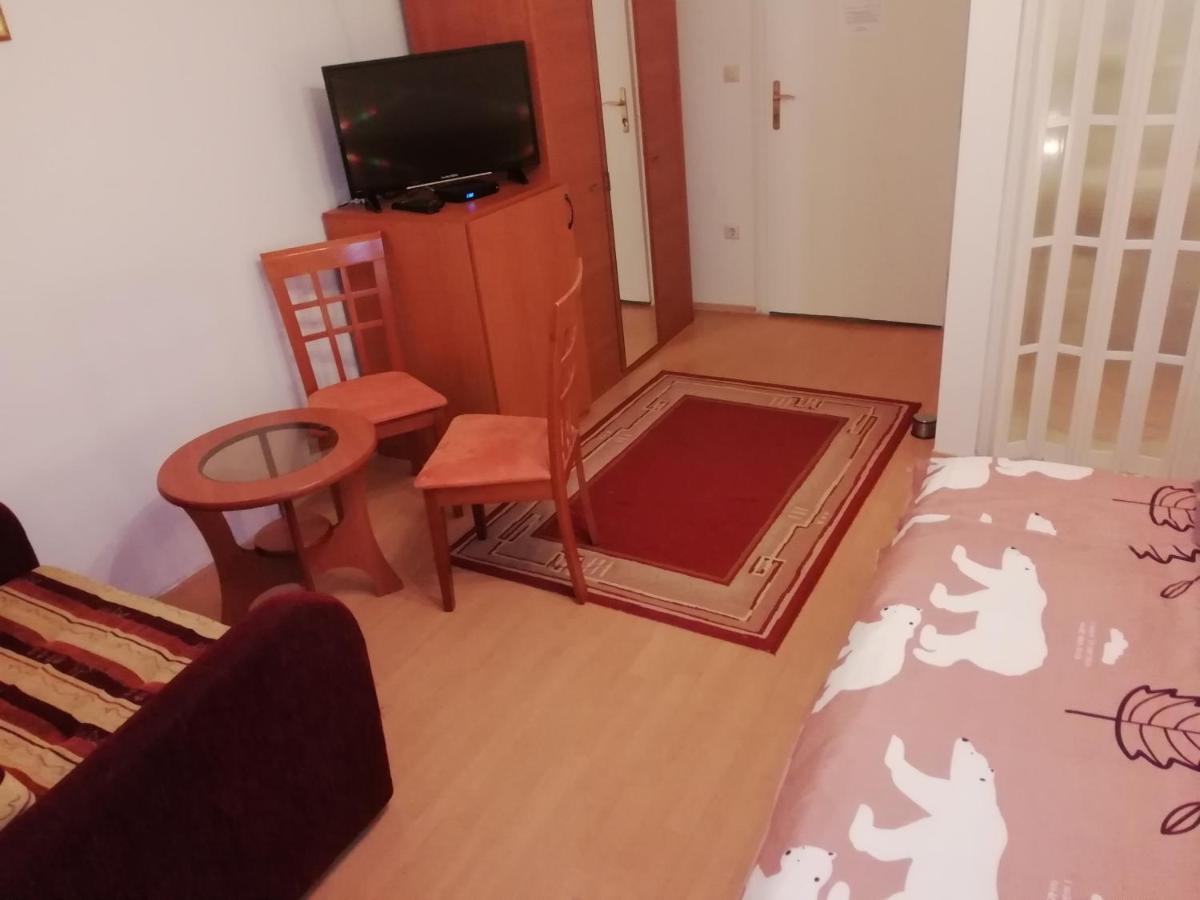 מלון מישקולץ Asta La Vista Vendeghaz מראה חיצוני תמונה